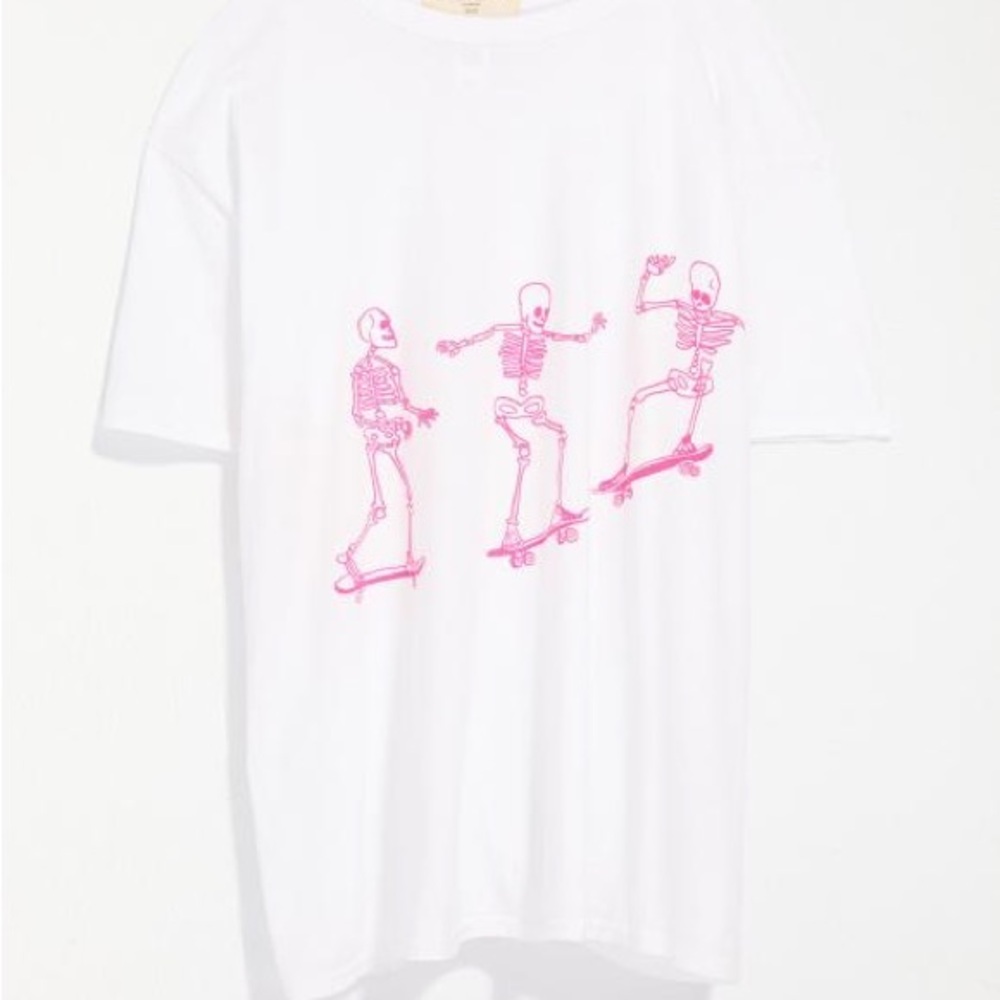 URBAN OUTFITTERS PROJECT SOCIAL T SKATEBOARD SKELETONS TEE size: one size